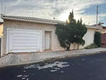 Casa em leilão - avenida américa, 395 - dois córregos/sp - banco santander brasil s/a | z33390