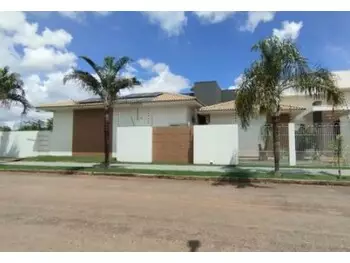 Casa em leilão - Rua dos Flamingos, 810-W - Lucas do Rio Verde/MT - Banco Bradesco S/A | Z33373