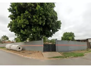 Terrenos e Lotes em leilão - Rua Presidente Eurico Gaspar Dutra, S/n - Várzea Grande/MT - Cooperativa de Crédito de Livre admissão Jicred | Z33354
