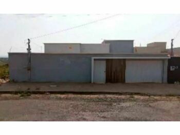 Casa em leilão - Rua Rc-24, 236 - Caldas Novas/GO - Itaú Unibanco S/A  | Z33179
