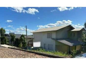Casa em leilão - Rua Doutor Silveira Neto, 714 - Sananduva/RS - Banco Santander Brasil S/A | Z33480