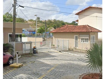 Casa em leilão - Rua Toni Moraes, 70 - São Gonçalo/RJ - Itaú Unibanco S/A  | Z33255