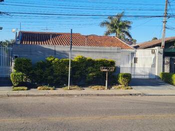 Casa em leilão - Rua José Veríssimo, 1614 - Curitiba/PR - Banco Santander Brasil S/A | Z33390