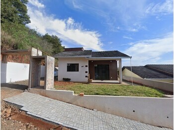 Casa em leilão - Rua Jordania, 131 - Francisco Beltrão/PR - Banco Santander Brasil S/A | Z33390