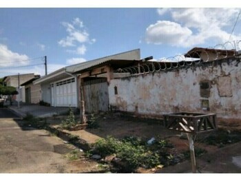 Casa em leilão - Rua Iracema Gonçalves Carrilho, 1-52 - Bauru/SP - Itaú Unibanco S/A  | Z33179