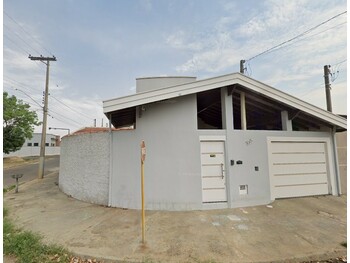 Casa em leilão - Rua Jamil Malis, 358 - Mogi Guaçu/SP - Banco Santander Brasil S/A | Z33271