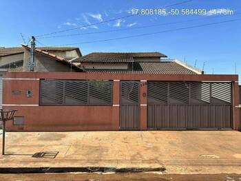 Casa em leilão - Rua João Batista de Paiva, 186 - Santa Helena de Goiás/GO - Banco Santander Brasil S/A | Z33610
