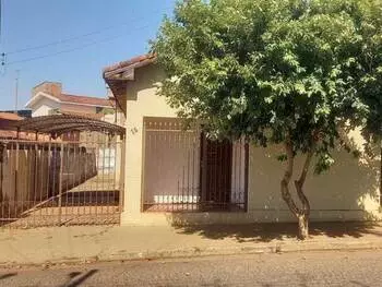 Casa em leilão - rua joão gonçalves, 25 - frutal/mg - banco santander brasil s/a | z33610