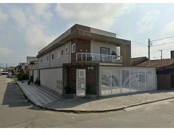 Casa em leilão - Rua Walter Rossi, 210 - Praia Grande/SP - Banco Santander Brasil S/A | Z33197