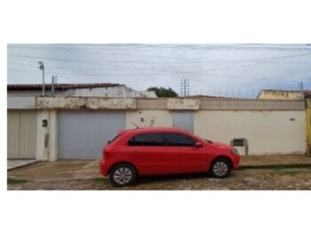 Casa em leilão - Rua Luis Gregório da Paz, 410 - Campo Maior/PI - Banco Santander Brasil S/A | Z33635