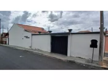 Casa em leilão - rua joão alves toledo, 169 - pedregulho/sp - banco bradesco s/a | z33583