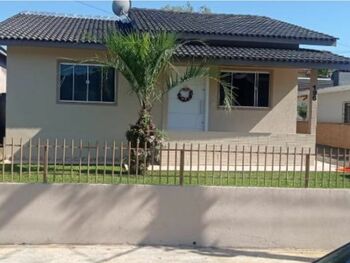 Casa em leilão - Rua Wolny Westphal, 196 - Curitibanos/SC - Creditas Soluções Financeiras Ltda | Z33667