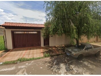 Casa em leilão - Rua José Bonifácio, 1042 - Sales Oliveira/SP - Banco Cooperativo Sicoob S.A. | Z33651