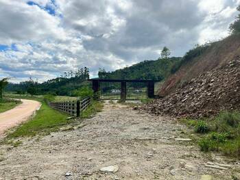 Terrenos e Lotes em leilão - Rua Jose Francisco Peixer, 5100 - São João Batista/SC - Banco Santander Brasil S/A | Z33610