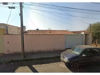 Casa em leilão - rua carpas, 73 - passos/mg - rodobens administradora de consórcios ltda | z33577