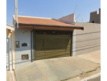 Casa em leilão - Rua Eça de Queiroz, 2868 - Piracicaba/SP - Banco Santander Brasil S/A | Z33271