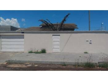 Casa em leilão - Rua 2, 504 - Caldas Novas/GO - Banco Santander Brasil S/A | Z33610