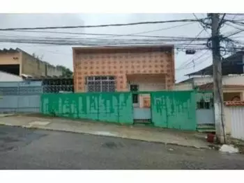 Casa em leilão - rua pacheco júnior, 242 - rio de janeiro/rj - itaú unibanco s/a | z33535