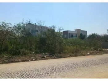 Terrenos e lotes em leilão - rua torquato neto, 48/50 - campos dos goytacazes/rj - itaú unibanco s/a | z33535