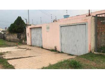 Casa em leilão - Rua Nei Ribeiro Flores, 752 - Bagé/RS - Banco Santander Brasil S/A | Z33610