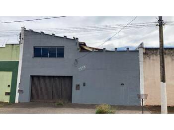 Casa em leilão - Avenida Geraldo Alves Tavares, 2153 - Ituiutaba/MG - Banco Santander Brasil S/A | Z33610