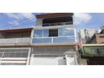 Casa em leilão - Rua Manaus, 157 - Barueri/SP - Creditas Soluções Financeiras Ltda | Z33667