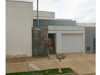 Casa em leilão - Rua Roma, 420 - Montes Claros/MG - Banco Santander Brasil S/A | Z33176
