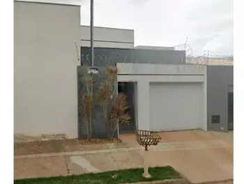 Casa em leilão - rua roma, 420 - montes claros/mg - banco santander brasil s/a | z33176