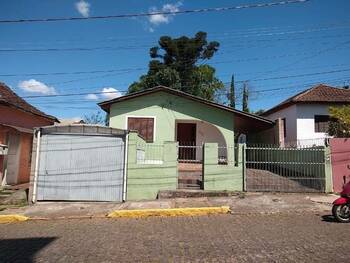 Casa em leilão - Rua Gabriel Leon, 865 - Cachoeira do Sul/RS - Banco Santander Brasil S/A | Z33610