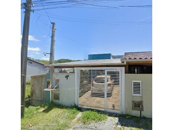 Casa em leilão - Rua Nelson Seara Heusi, 1122 - Navegantes/SC - Banco Santander Brasil S/A | Z33357