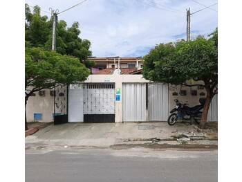 Casa em leilão - Rua Teofredo Goiana, 219 - Fortaleza/CE - Banco Santander Brasil S/A | Z33480