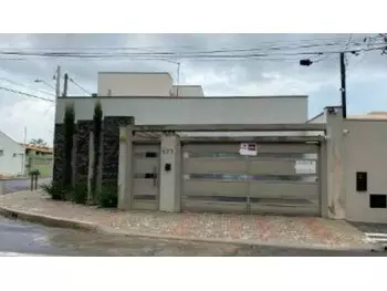 Casa em leilão - rua doutor agenor de oliveira andrade, 671 - mococa/sp - banco santander brasil s/a | z33635