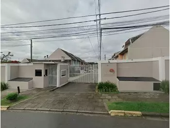 Casa em leilão - rua camile flammarion, 30 - curitiba/pr - banco santander brasil s/a | z33742