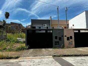 Casa em leilão - Rua Venerando Scodeler, 345 - Pouso Alegre/MG - Banco Santander Brasil S/A | Z33752
