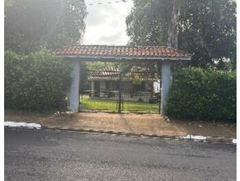 Casa em leilão - Avenida Secondo Giuseppe Targher, 488 - São Pedro/SP - Itaú Unibanco S/A  | Z33676