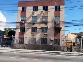 Apartamentos e Flats em leilão - Rua Cândido Benício, 916 - Rio de Janeiro/RJ - Banco Santander Brasil S/A | Z33752