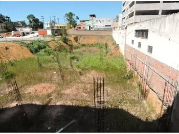 Terrenos e lotes em leilão - rua abílio moreira de miranda, s/n - macaé/rj - outros comitentes | z33755