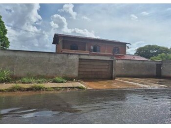 Casa em leilão - Rua Castanheiros, s/n - Aparecida de Goiânia/GO - Itaú Unibanco S/A  | Z33676