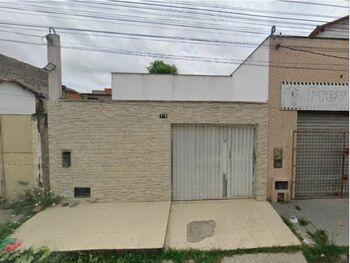Casa em leilão - Rua Petrolina, 71 - Feira de Santana/BA - Banco Santander Brasil S/A | Z33742