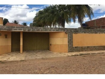 Casa em leilão - Rua Hermínio Silva Thé, 32 - Juazeiro do Norte/CE - Banco Bradesco S/A | Z33817