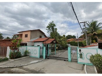Casa em leilão - Rua Miranda Mendes, 17 - São Gonçalo/RJ - Banco Santander Brasil S/A | Z33752