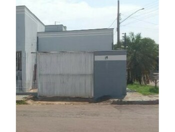 Casa em leilão - Rua Alzira Alves de Brito, 16 - Rondonópolis/MT - Itaú Unibanco S/A  | Z33778