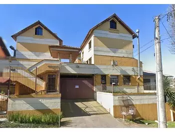 Casa em leilão - rua dona malvina, 246 - porto alegre/rs - itaú unibanco s/a | z33855