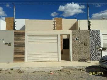 Casa em leilão - Rua Niterói, 111 - Petrolina/PE - Banco Santander Brasil S/A | Z33752