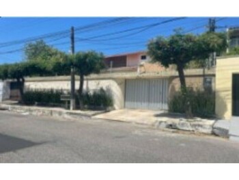 Casa em leilão - Rua Juiz de Fora, 325  - Fortaleza/CE - Itaú Unibanco S/A  | Z33676