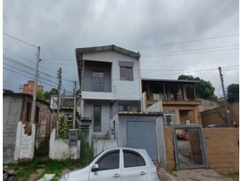 Casa em leilão - Rua Henrique Fraeb, 145/147 - Porto Alegre/RS - Itaú Unibanco S/A  | Z33676