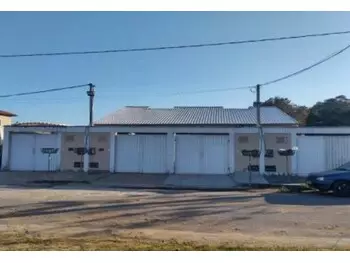 Apartamentos e flats em leilão - rua são gabriel (antiga rua 8), 529 - maricá/rj - itaú unibanco s/a | z33676
