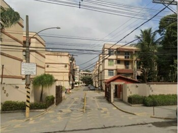 Apartamentos e Flats em leilão - Estrada Iaraqua, 620 - Rio de Janeiro/RJ - Itaú Unibanco S/A  | Z33778
