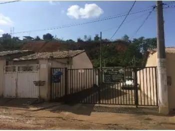 Casa em leilão - rua capitão alencar batista de carvalho, 127 - belford roxo/rj - banco santander brasil s/a | z33742