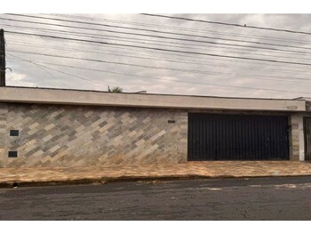 Casa em leilão - Rua Nair Barbosa Pinheiro, 305 - Ribeirão Preto/SP - Banco Bradesco S/A | Z33874